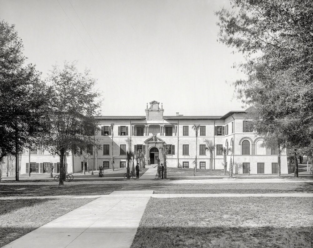 School of Technology and Hall of Science, John B. Stetson University, DeLand, Florida, circa 1904
