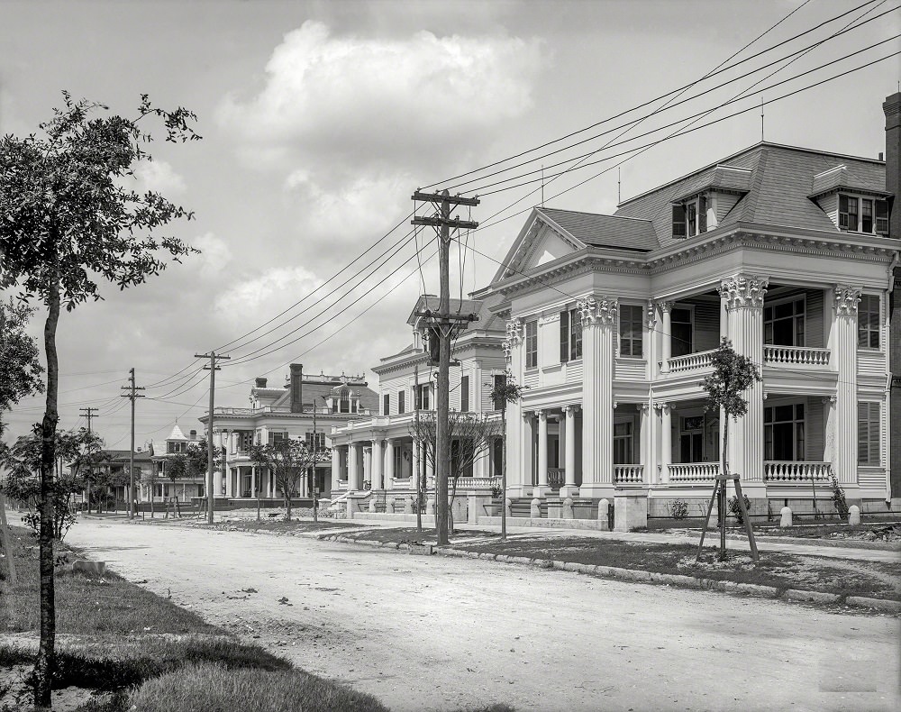 Residences on Church Street. Jacksonville, 1909