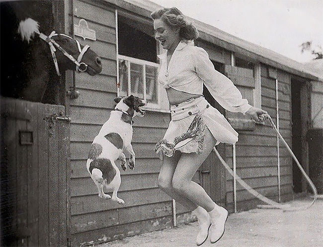 Funny Vintage Photos Taken At Just The Right Moment