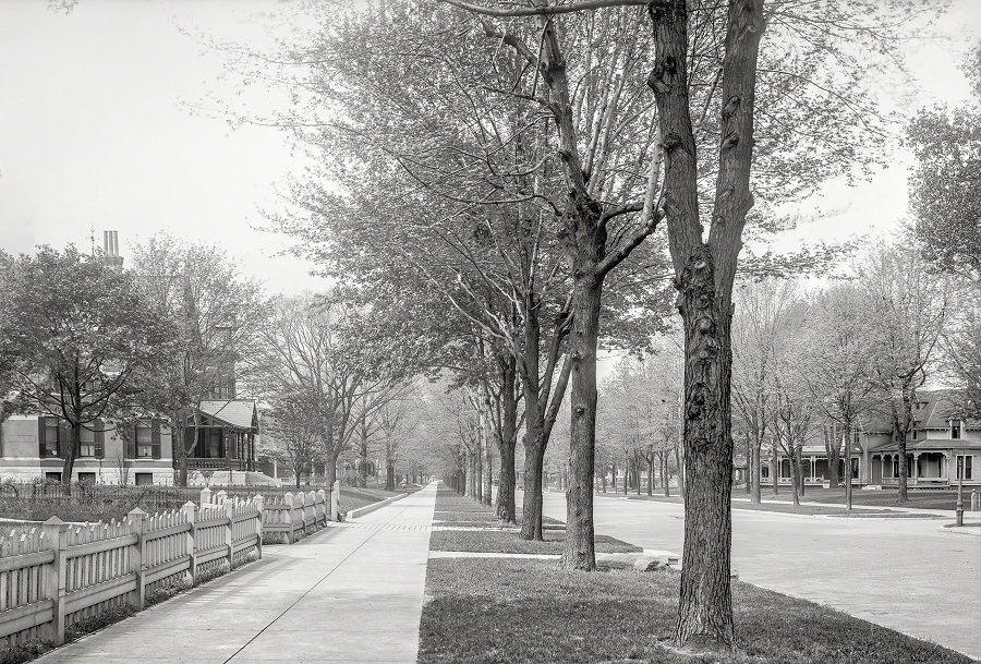 orth Delaware Street, Indianapolis, 1904