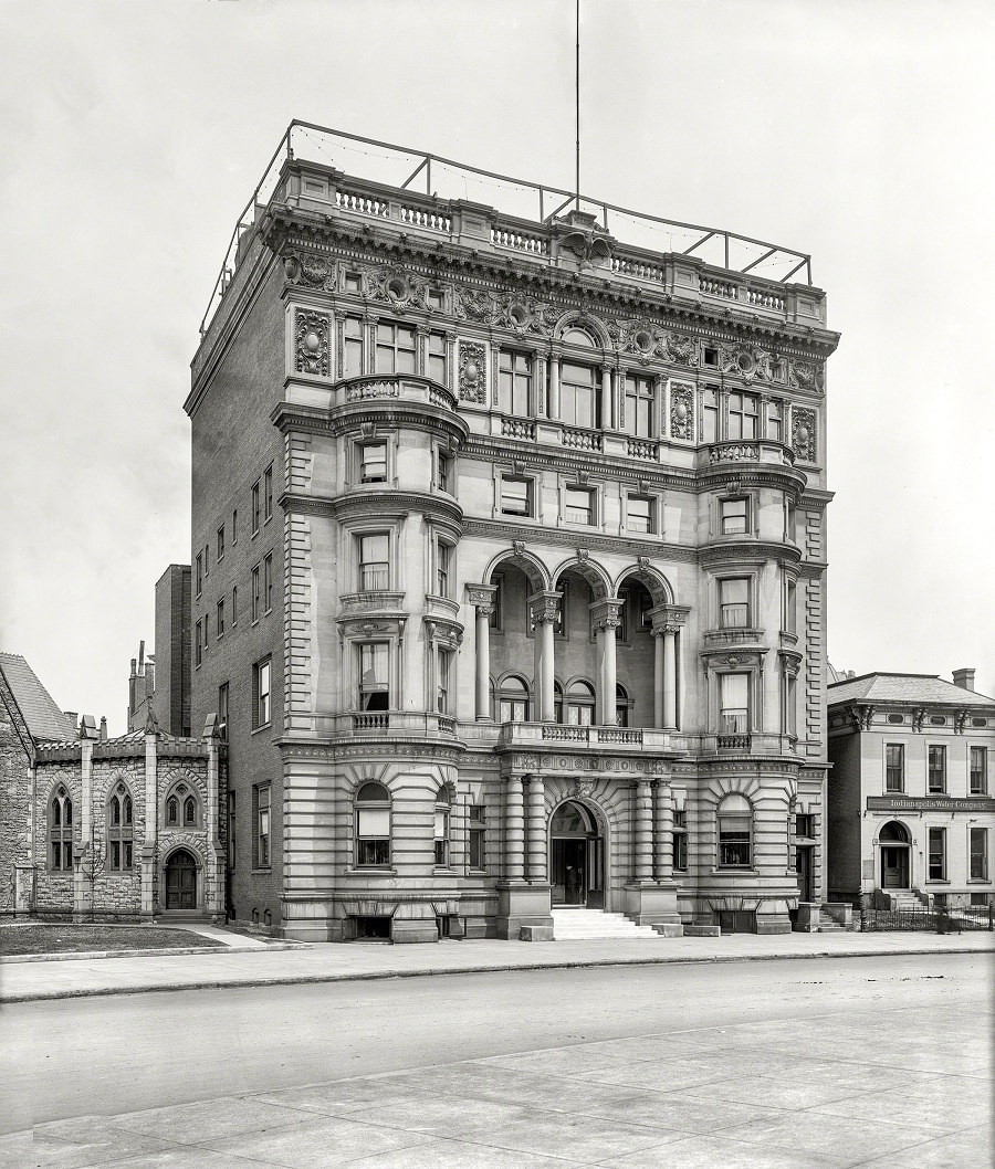 Columbia Club on Monument Circle, Indianapolis, 1904