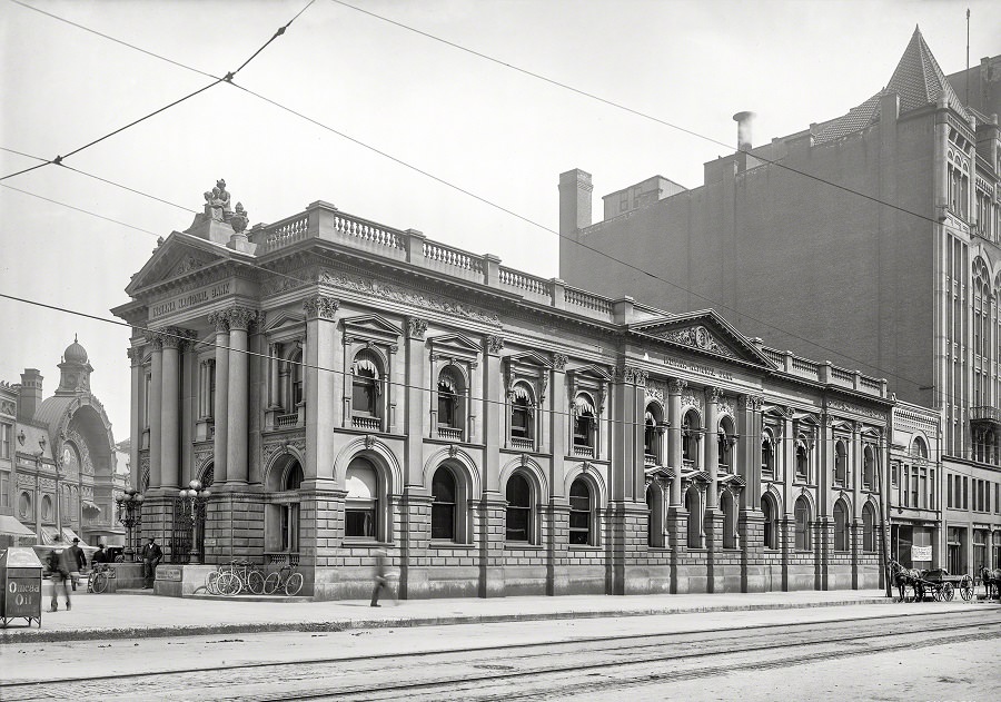 Indiana National Bank, Virginia Avenue." Continuing our tour of 1904 Indianapolis