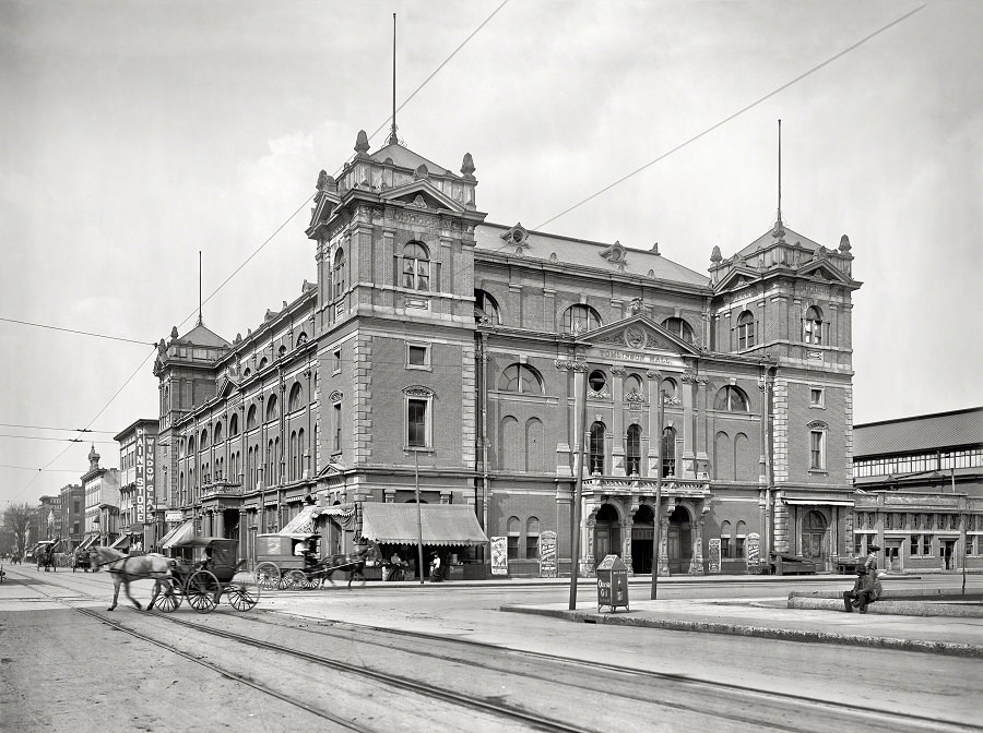 Tomlinson Hall, Delaware and Market streets, Indianapolis, 1904