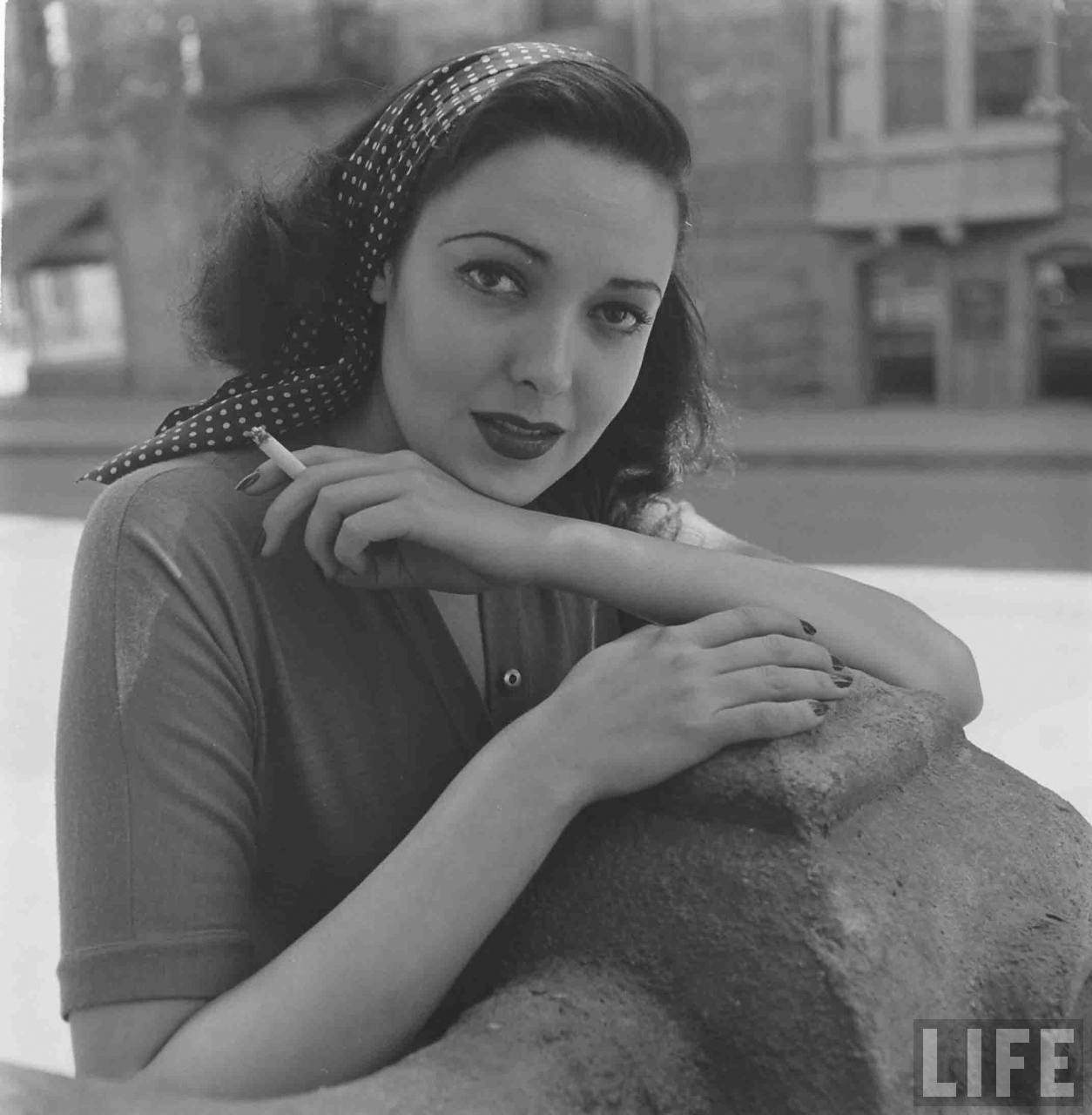 Tragic Story And Photos Of Linda Darnell, The Girl With The Perfect Face