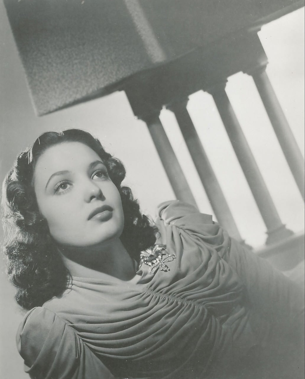 Tragic Story And Photos Of Linda Darnell, The Girl With The Perfect Face