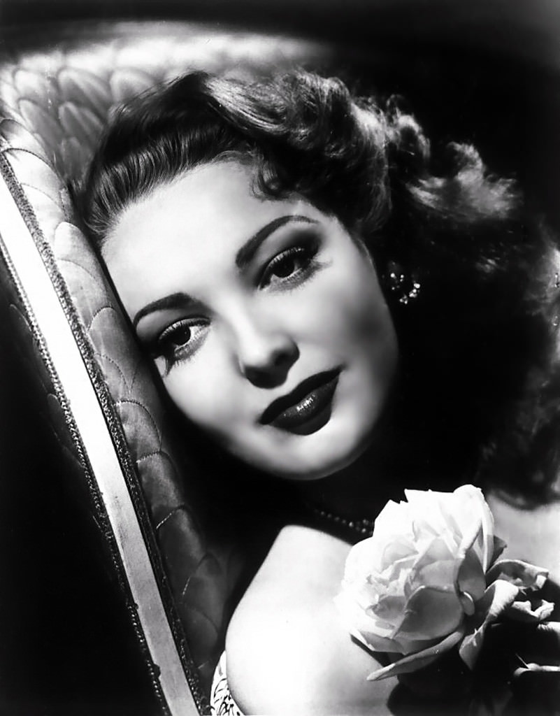 Tragic Story And Photos Of Linda Darnell, The Girl With The Perfect Face