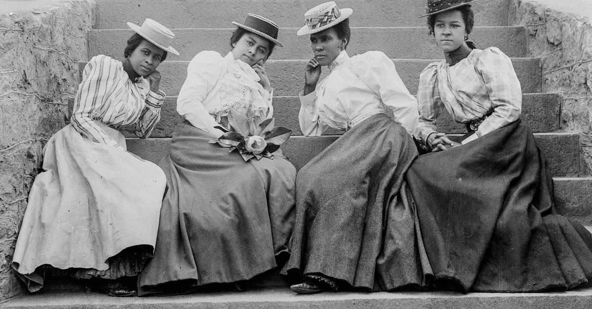Women sit on steps at Atlanta University in Georgia, 1900