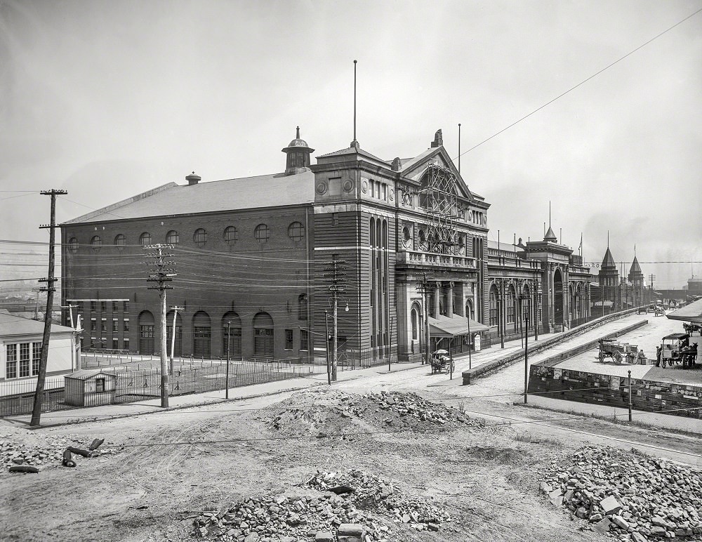 Exposition Hall, Pittsburgh, 1902