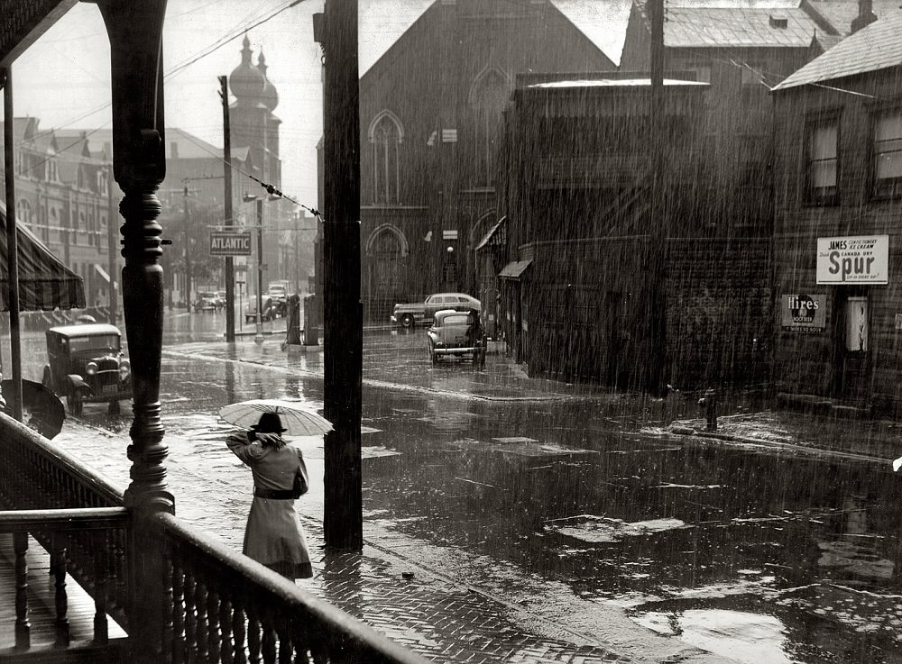 Its Raining, Pittsburgh, Pennsylvania, June 1941