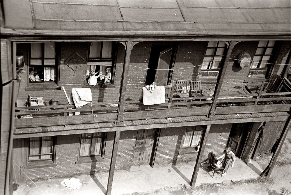 Pittsburgh slum dwelling, 1938