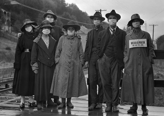 People waring mask during the pandemics, California, 1918