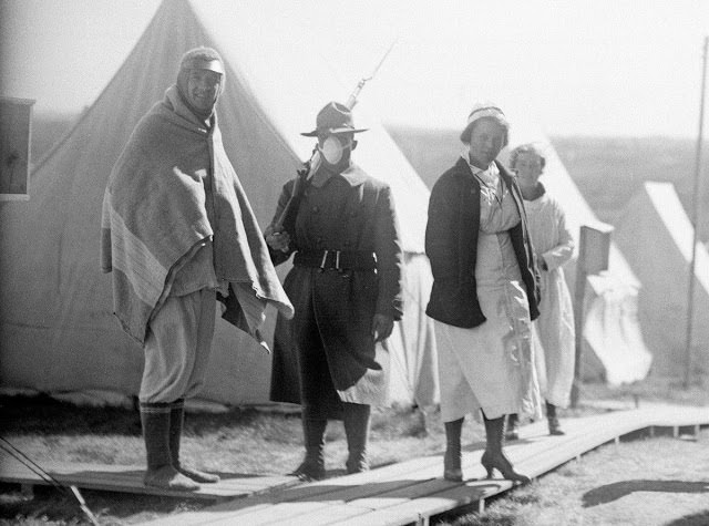 A scene in the influenza camp at Lawrence, Maine, where patients are given fresh air treatment.