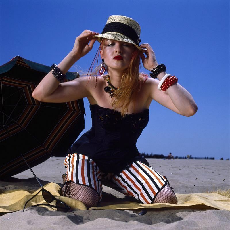 Cyndi Lauper, 1983