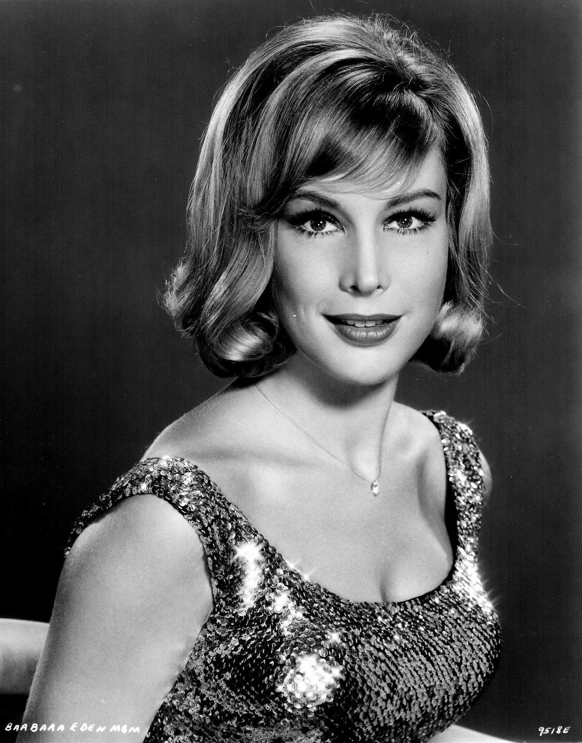 The Irresistible Charm of Young Barbara Eden: A Timeless Beauty in Pictures