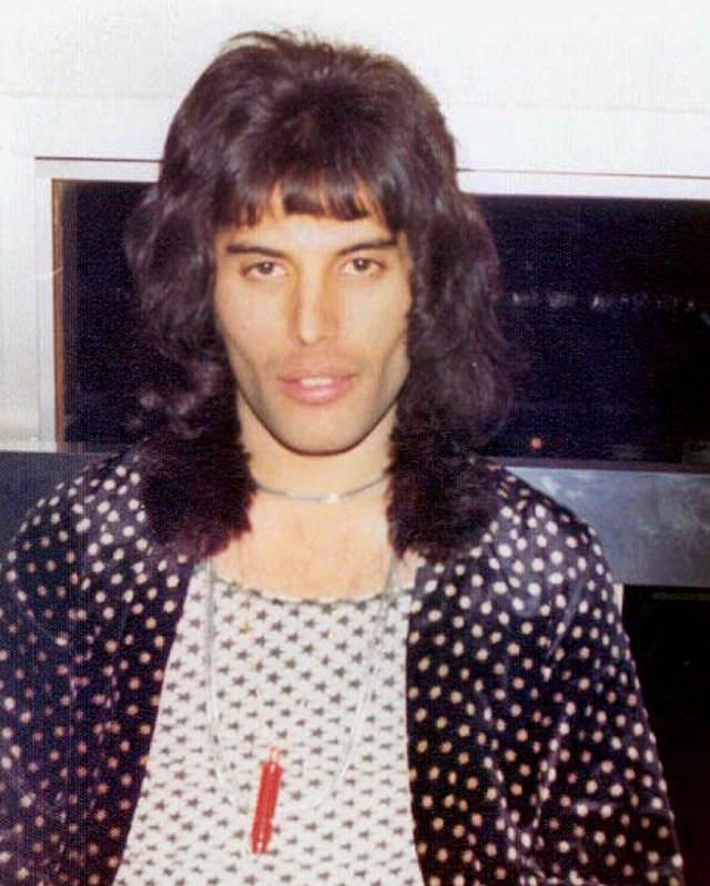 Young Freddie Mercury: Cool Photos Of Ultimate Rock God From His Life