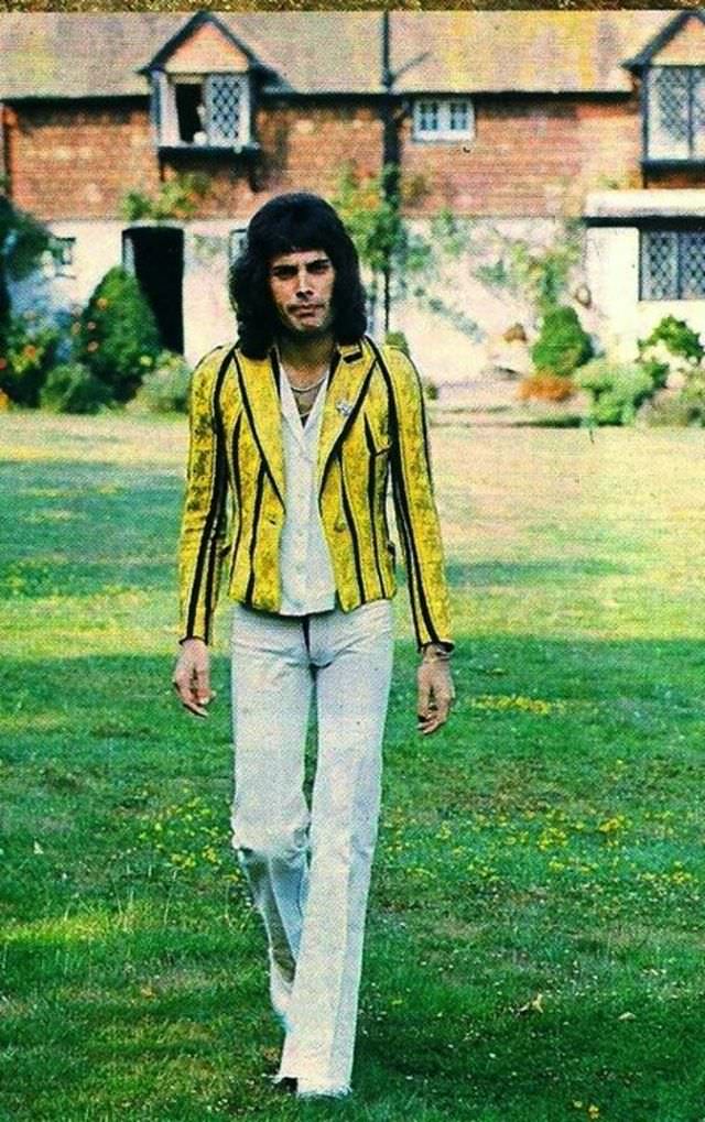 Young Freddie Mercury: Cool Photos Of Ultimate Rock God From His Life