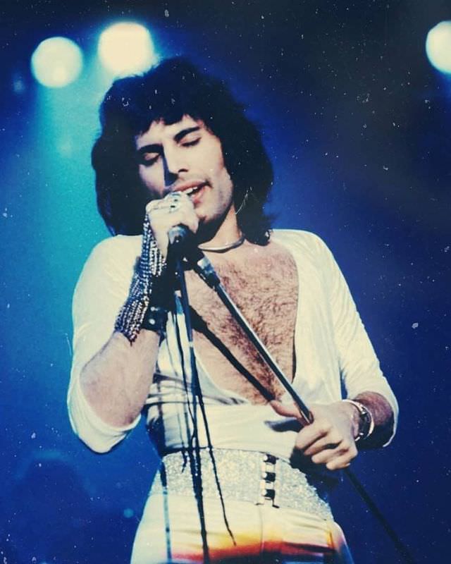 Young Freddie Mercury: Cool Photos Of Ultimate Rock God From His Life