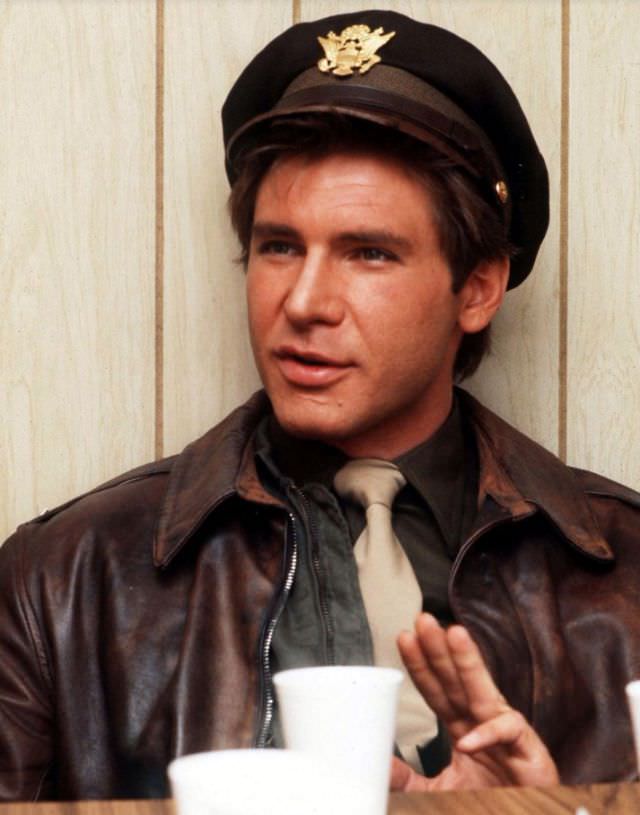 The Dashing Good Looks of Young Harrison Ford: A Retrospective in Pictures