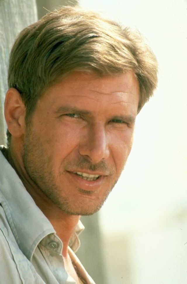 The Dashing Good Looks of Young Harrison Ford: A Retrospective in Pictures