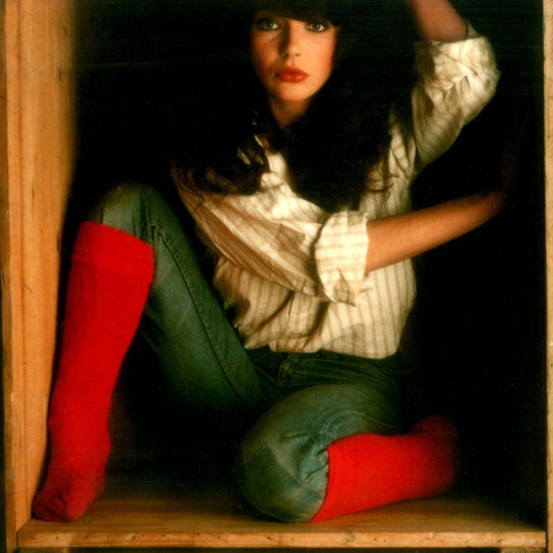 Young Kate Bush: Gorgeous Photos Show Her Fabulous Fashion Styles From 70s And 80s