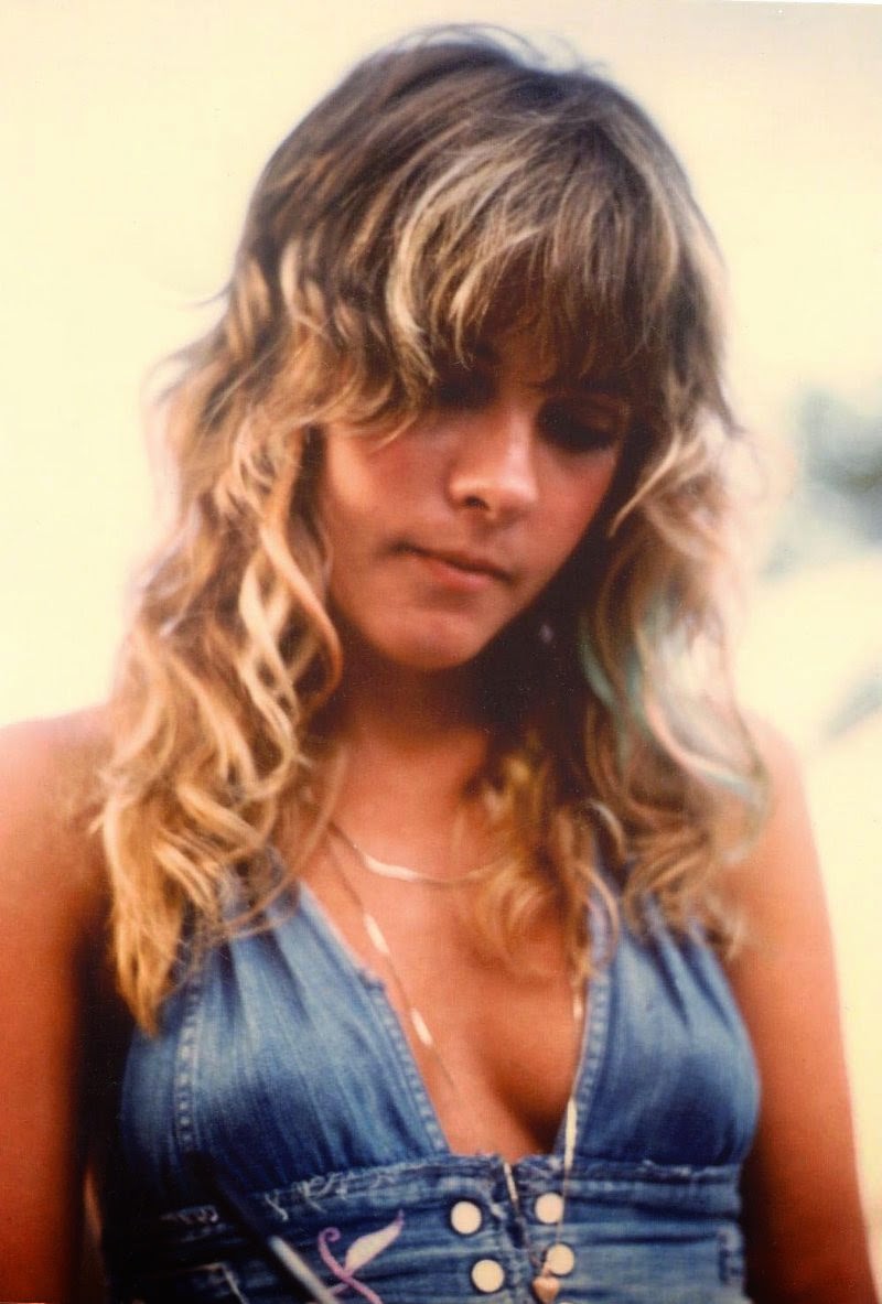 Young Stevie Nicks: Gorgeous Photos Of Female Rockstar Who Shaped Rock 'N' Roll