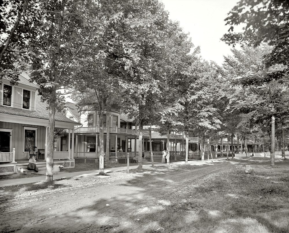 Park Avenue, in the resort community of Bay View, Michigan, circa 1906.