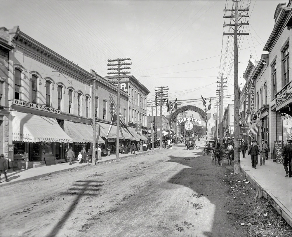 Lake Street, Petoskey, Michigan, 1905