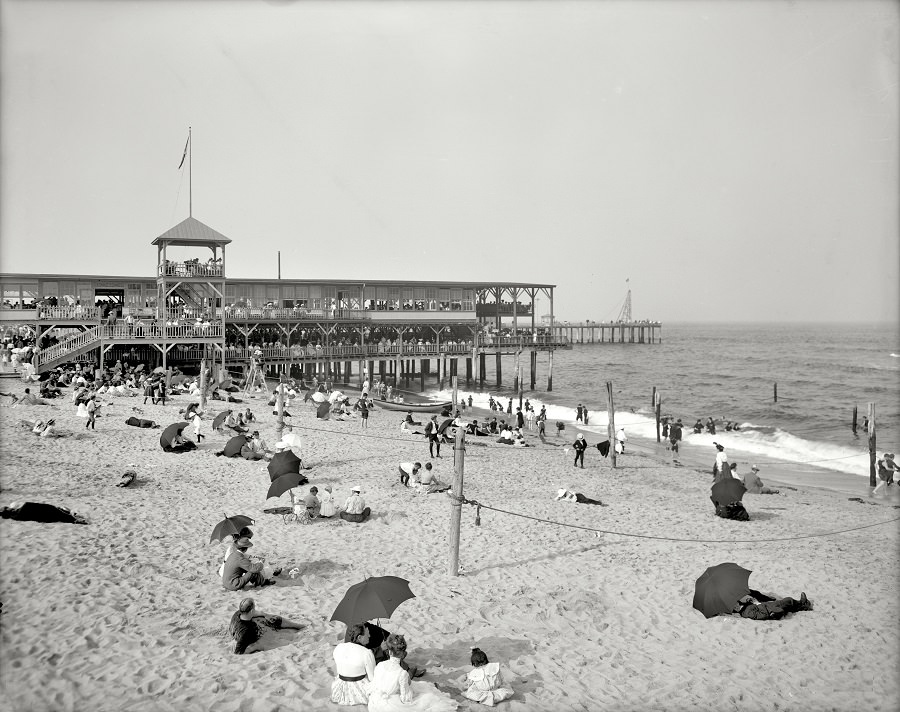 Pavilion and beach, Asbury Park, 1905