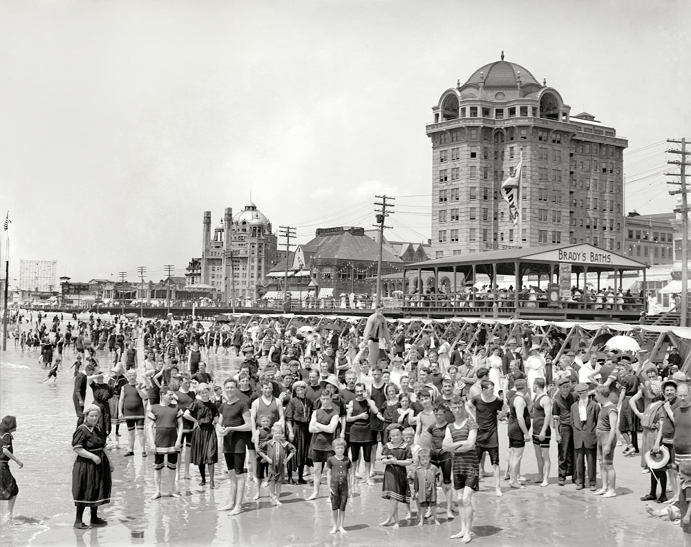 Atlantic City bathers peering a century into the future, 1906
