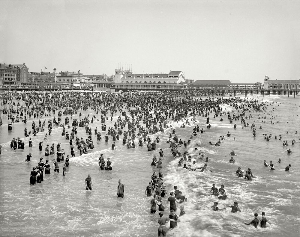 Steeplechase Pier and bathers, Atlantic City, 1904