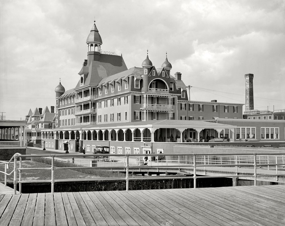 Hotel Windsor and Boardwalk, Atlantic City, New Jersey, circa 1906