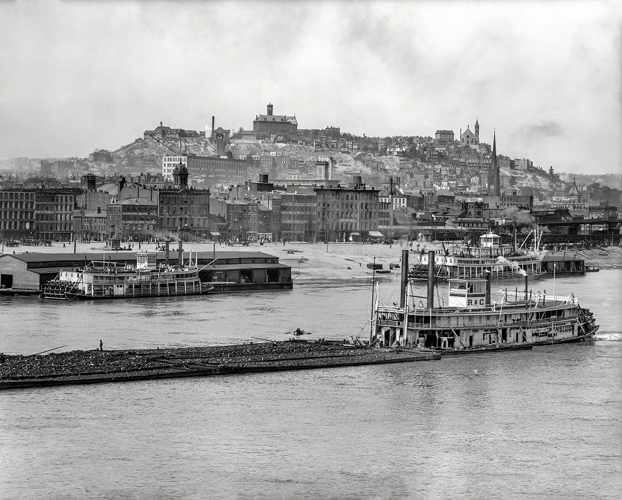 Mount Adams across Ohio River from Covington, Cincinnati, 1905