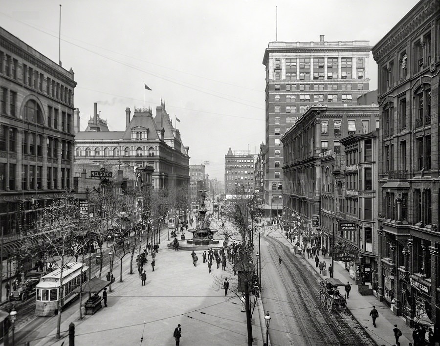 Fountain Square, Cincinnati, 1907