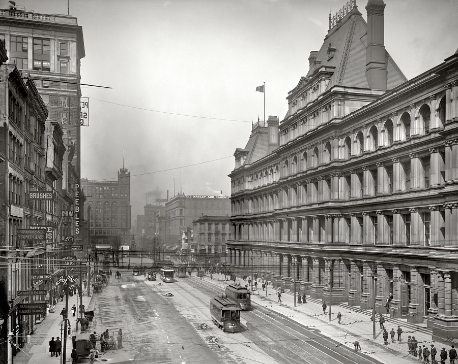 Government Square, Cincinnati circa 1905