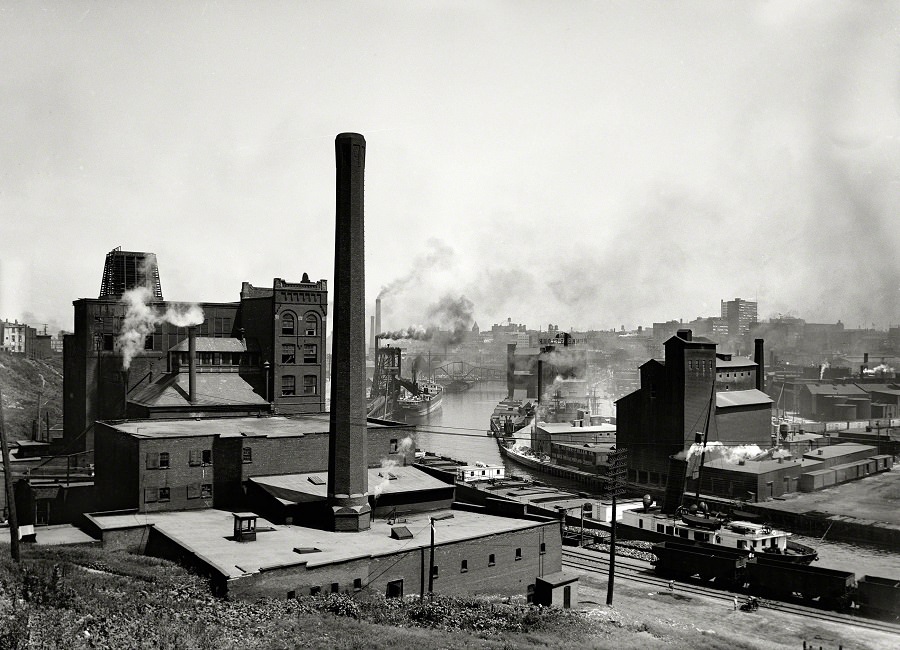 An industrial scene from the early 1900s