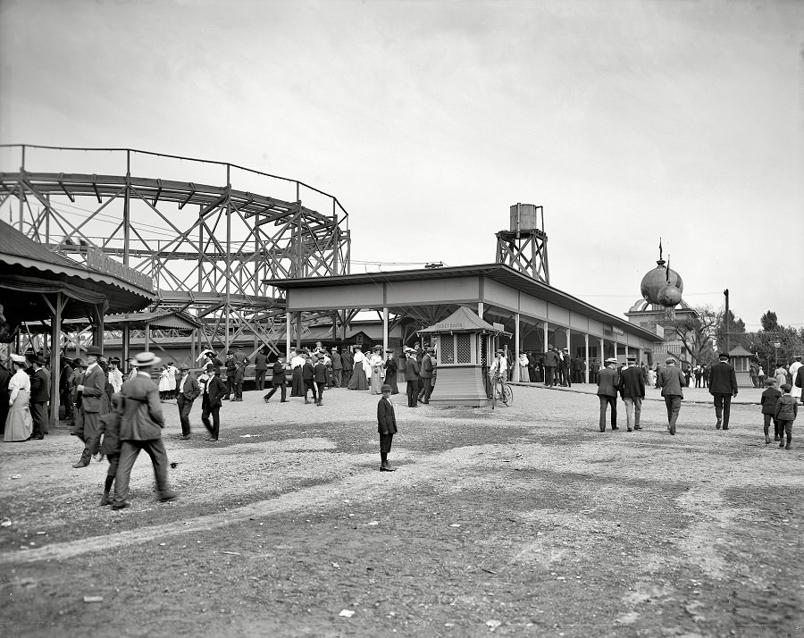 Roller coaster at Euclid Beach, Cleveland circa 1908