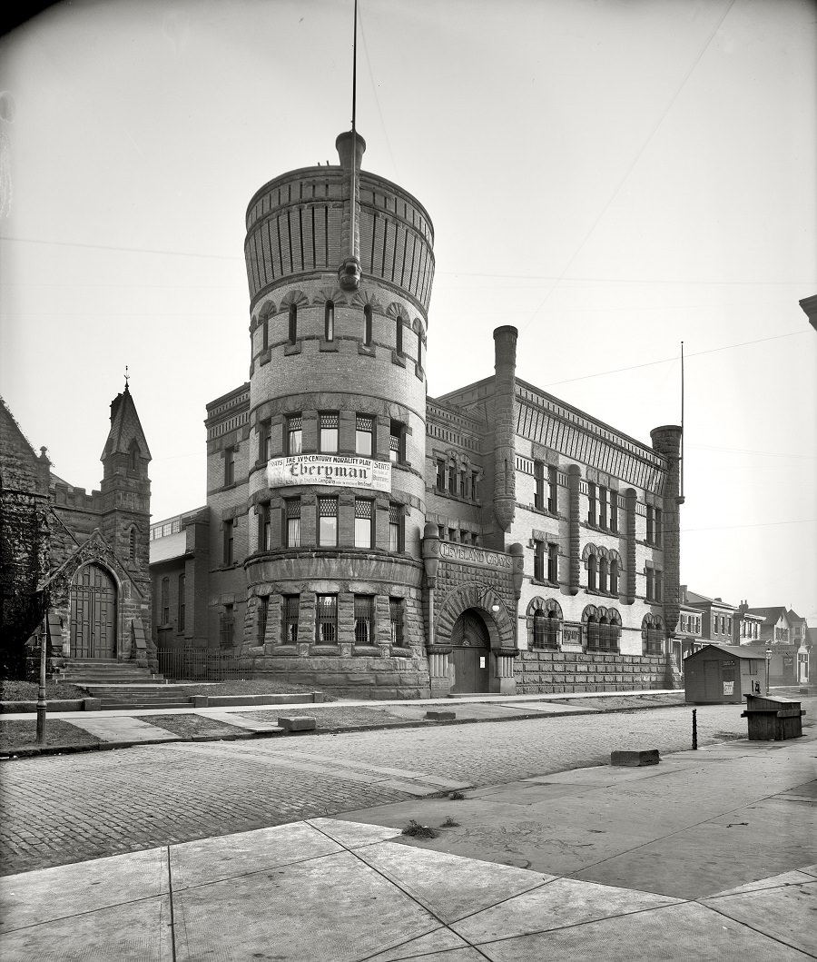 Cleveland Grays Armory, 1906