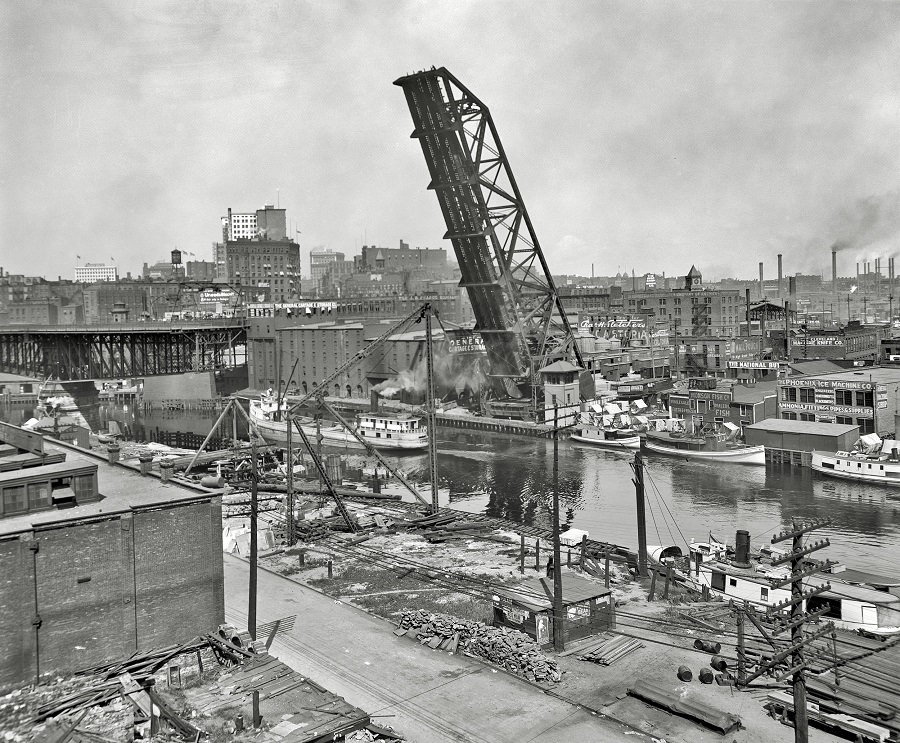 Lift bridge and Superior Street viaduct, Cuyahoga River, Cleveland circa 1910