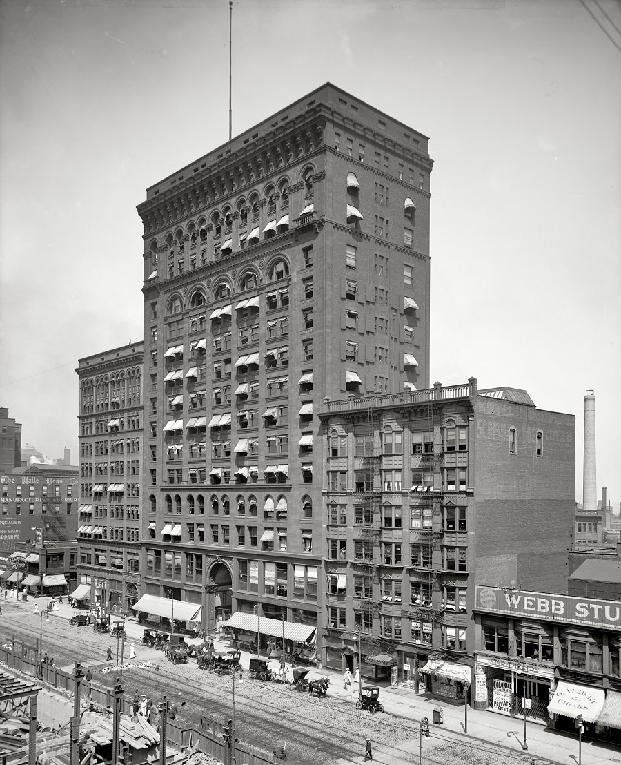 New England Building, Euclid Avenue, Cleveland circa 1908