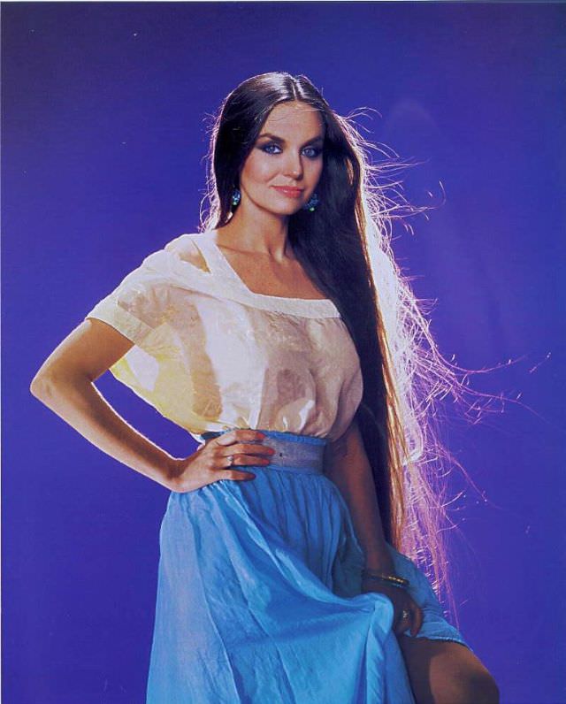 38+ how long is crystal gayle's hair 2021 MandaleanJoey