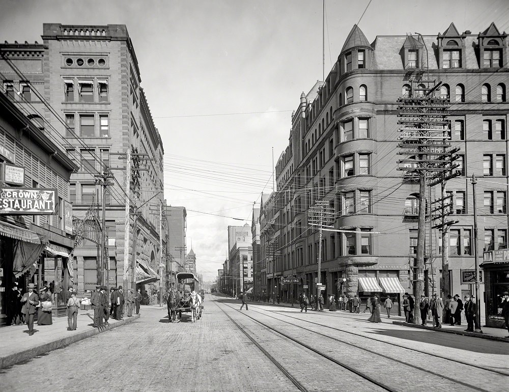 Superior Street, Duluth, Minnesota, 1902