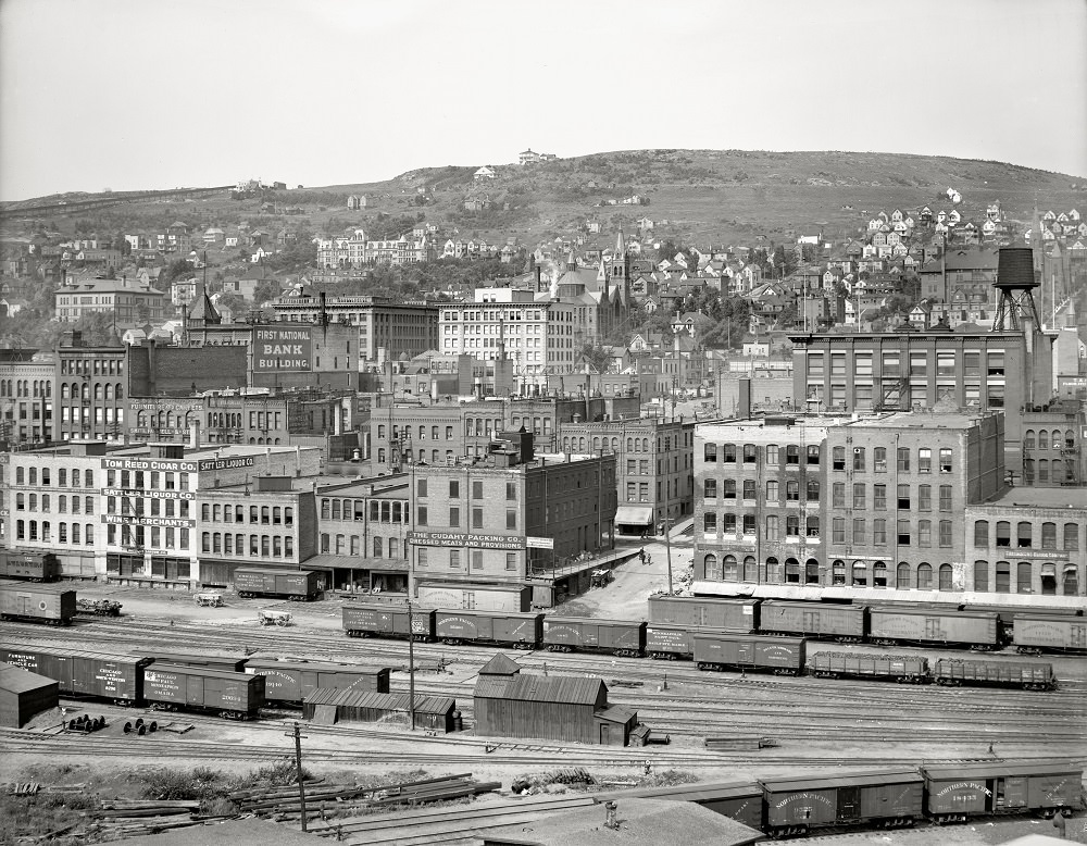 Another view from the Zenith City panoramic series, Duluth, 1905