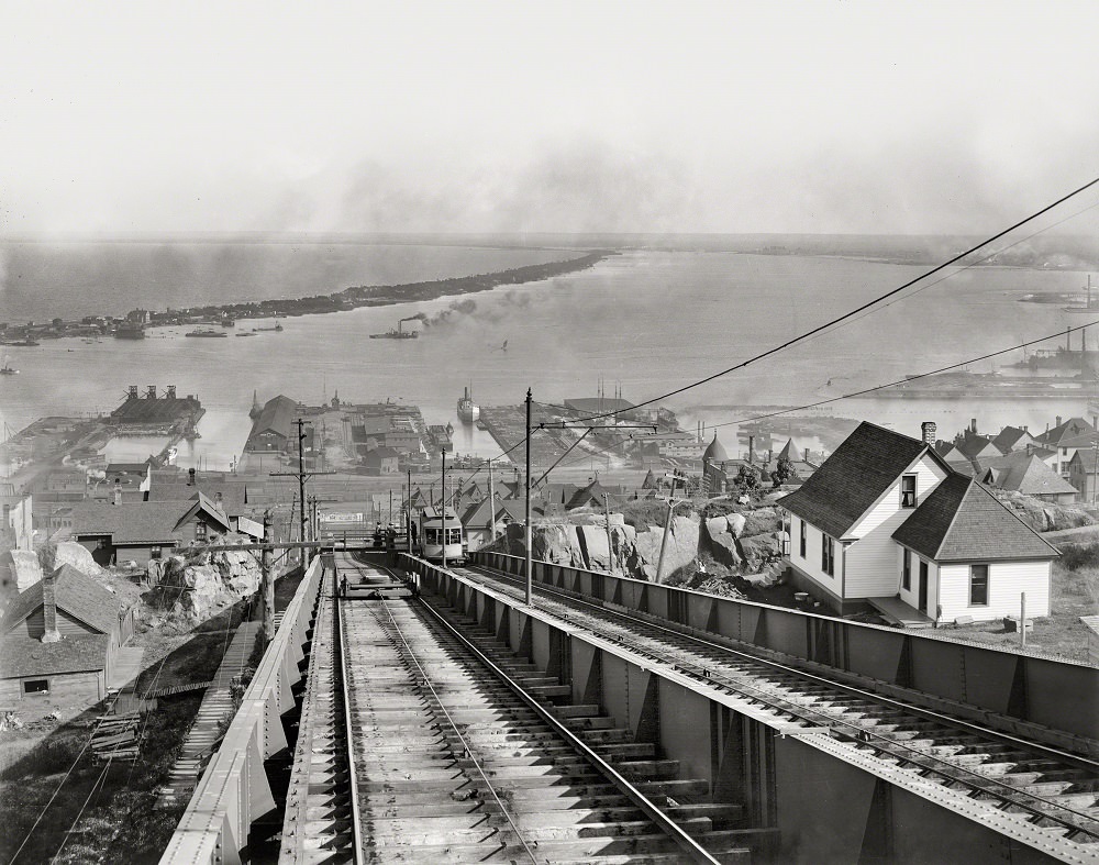 Minnesota Point from Incline Railway, Duluth, 1905