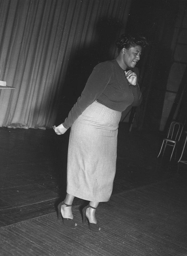 Ella Fitzgerald dancing, 1948