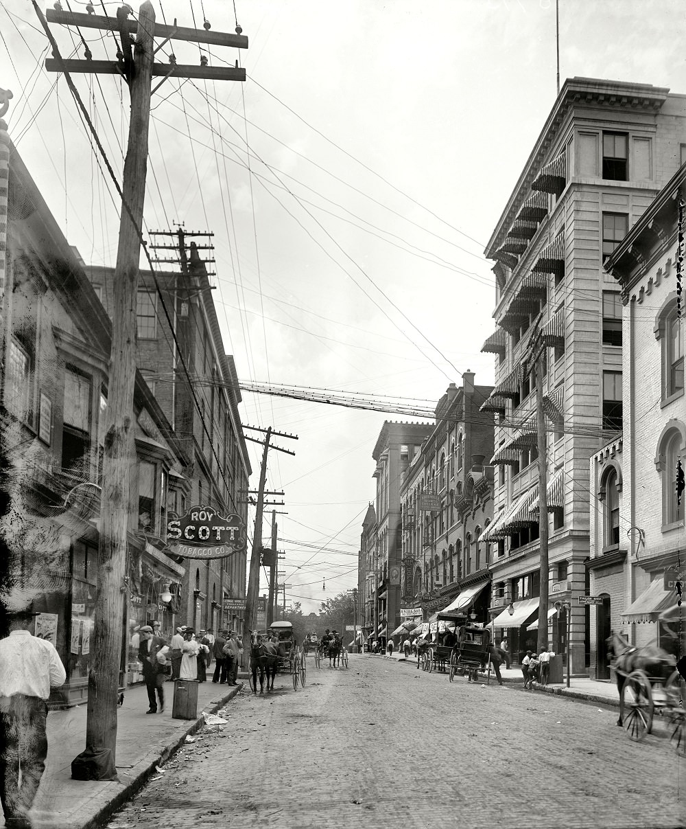 Wall Street west from Gay, Knoxville, 1906