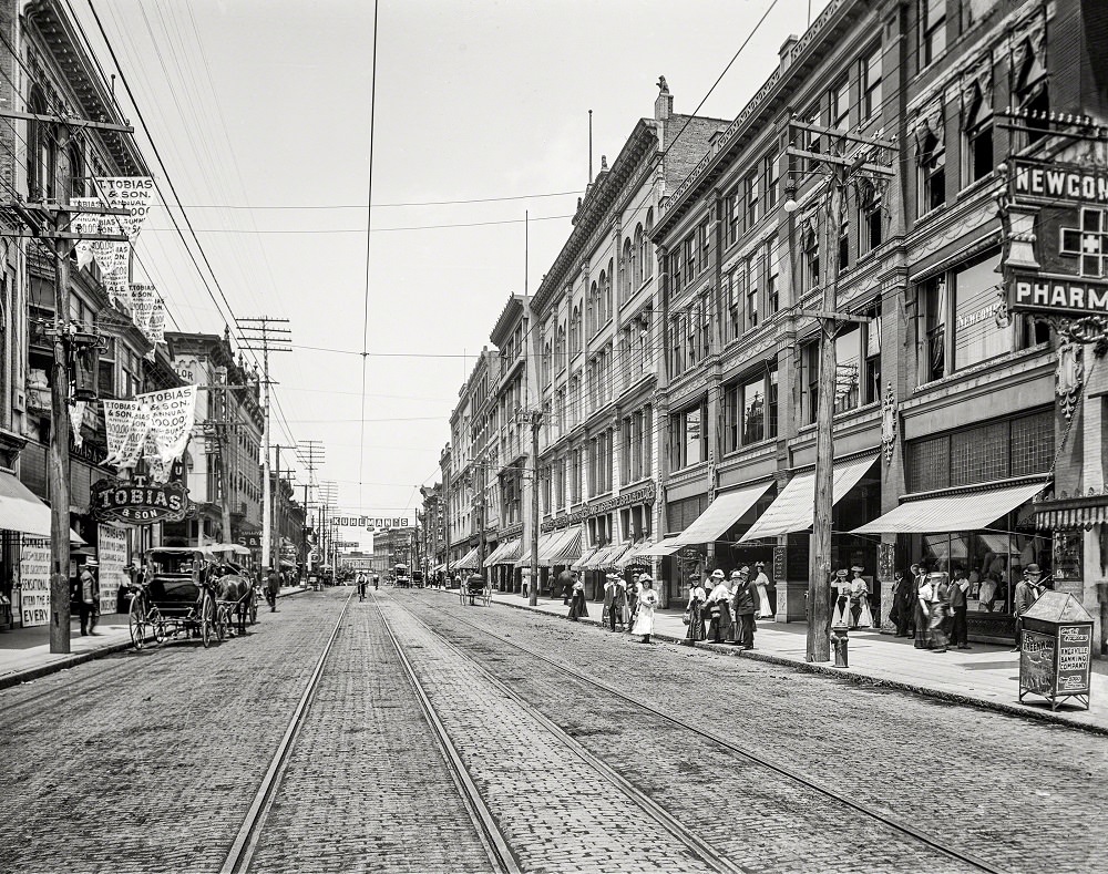 Gay Street north from Wall Street, Knoxville, Tennessee, circa 1905