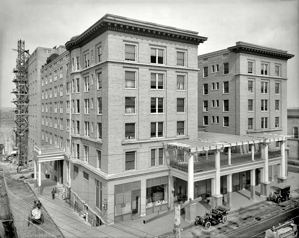 Hotel Marion, Little Rock, Arkansas, circa 1908. It was Demolished in 1980,