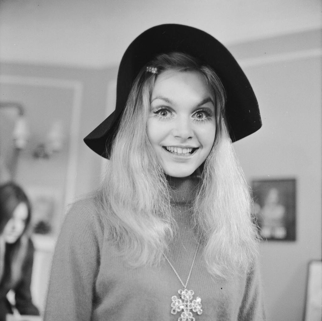 Madeline Smith at the launch of the new Alma 69, the illustrated guide for nearly 600 fashion models, 1969