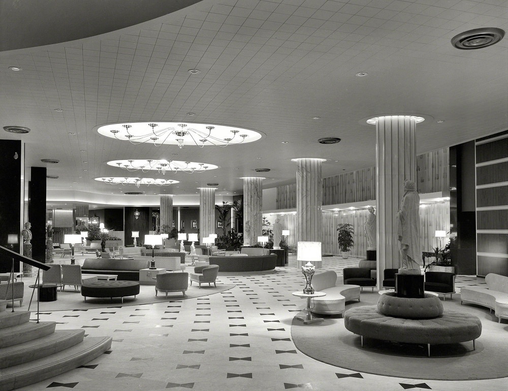 Fontainebleau Hotel, Miami Beach, 1955