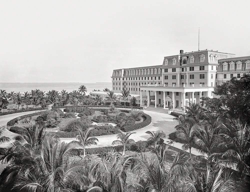Hotel Royal Palm, west front, Miami circa 1901